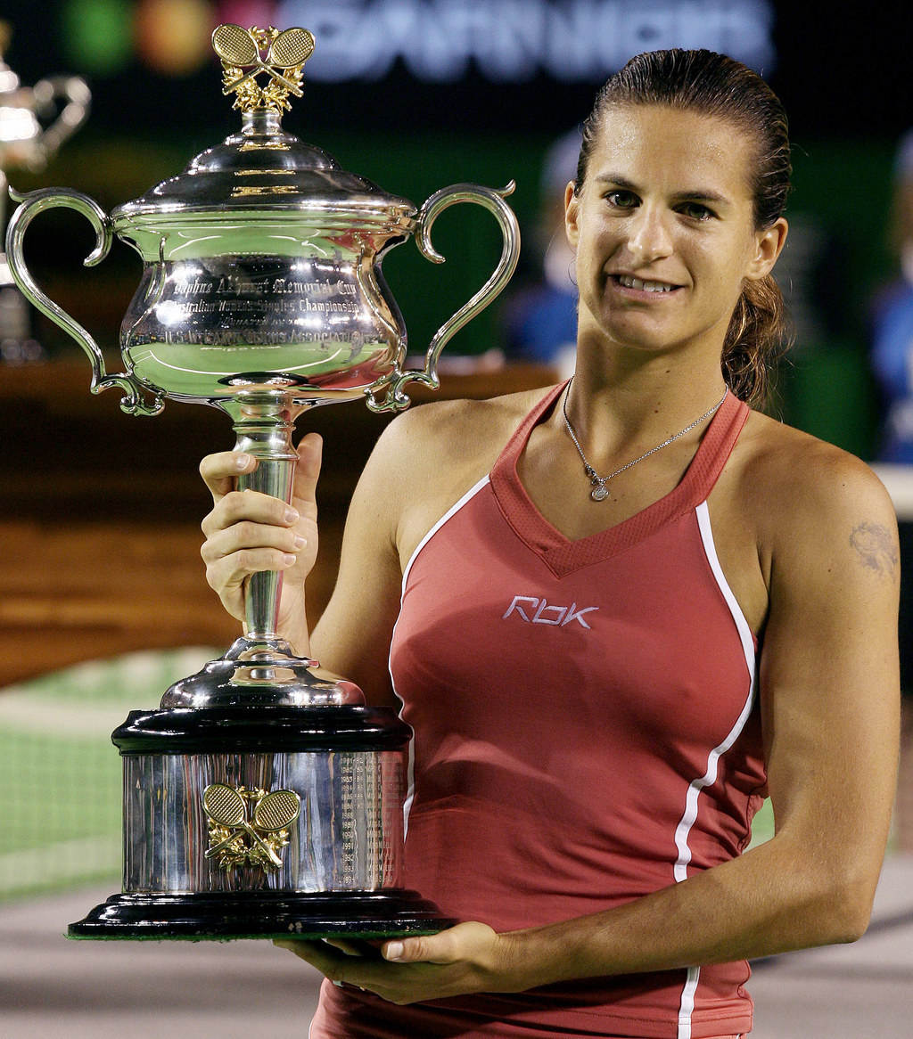 Amelie mauresmo upskirt