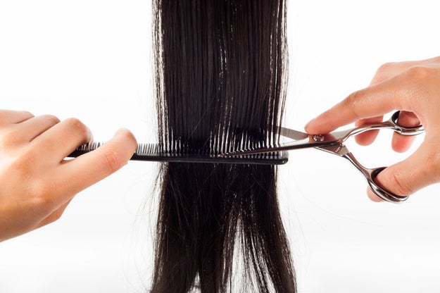 「生理中に髪を切ったり、生理中の人に髪を切ってもらったりしてはいけない」