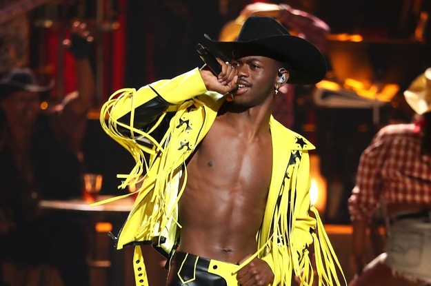 Lil Nas X S Old Town Road Makes History Broke A Billboard Record