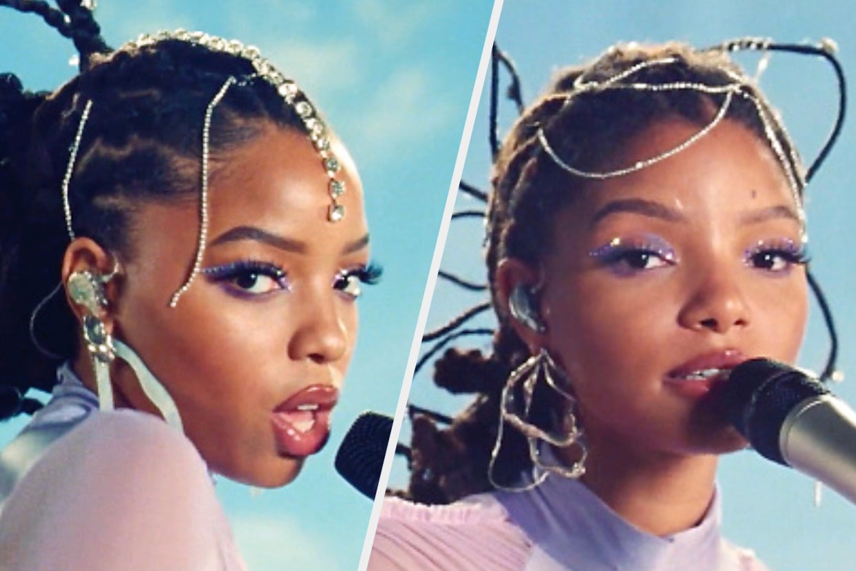 Chloe is on the left singing into a mic with Halle on the right also singing into a mic