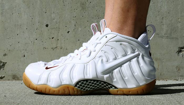 Here's a Look At the 'Winter White' Nike Foamposite Pro On-Foot Complex