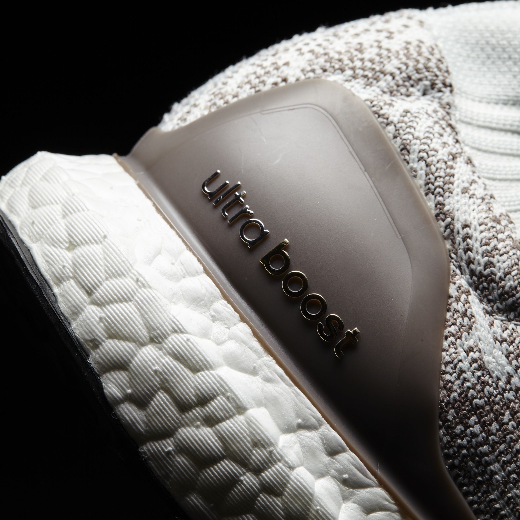 adidas Ultra Boost Uncaged LTD White Tech Earth Vapour Grey Detail BB4074