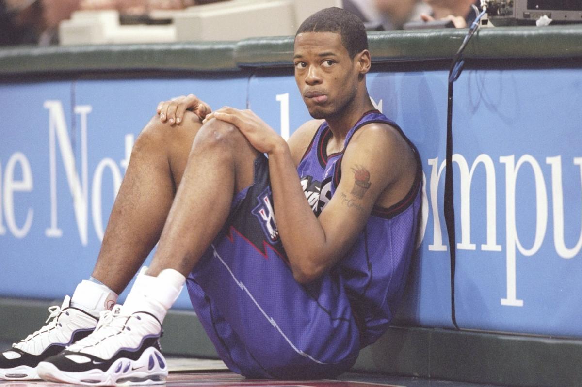Marcus Camby Named All-Rookie in the Nike Air Max Uptempo III in 1997