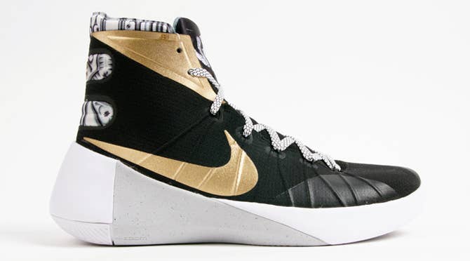 This Hyperdunk 2015 Is Just for Complex