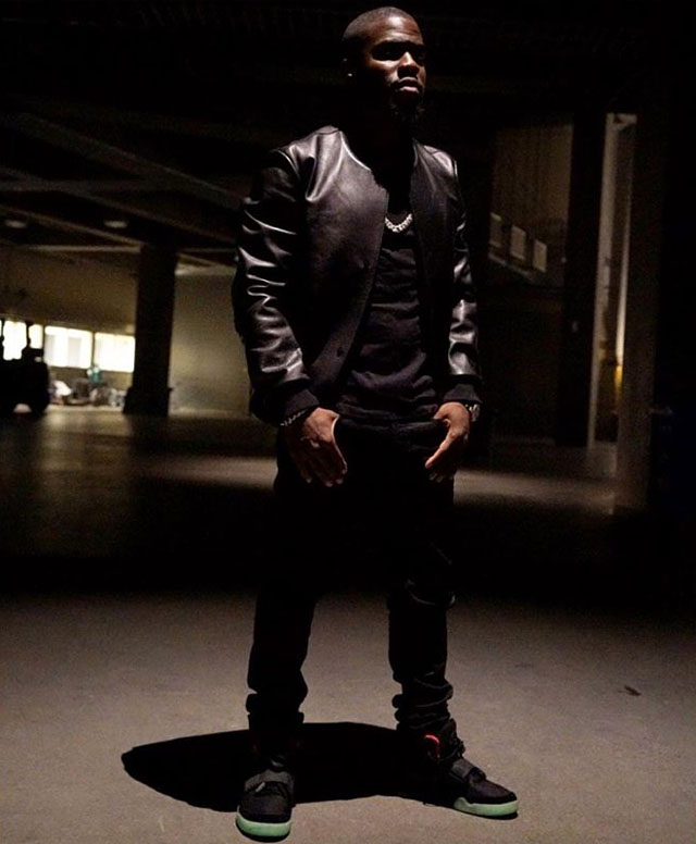 Kevin Hart wearing the &#x27;Solar Red&#x27; Nike Air Yeezy