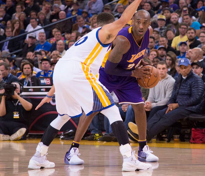 Kobe Bryant Wears &#x27;Lakers Home&#x27; Nike Kobe 11 (4)