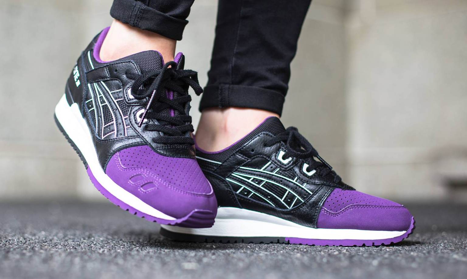 Asics Borrows a Colorway From Solebox | Complex