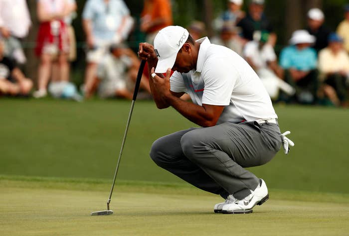 Tiger Woods wearing the Nike TW &#x27;11 Instead of the &#x27;15 (1)