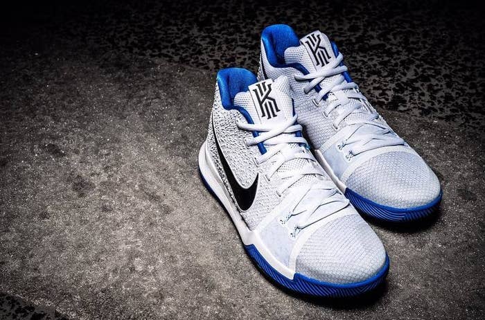Nike Kyrie 3 White/Blue Toe