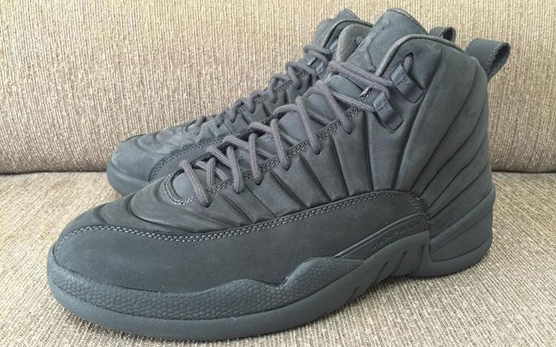 All black suede hot sale jordan 12