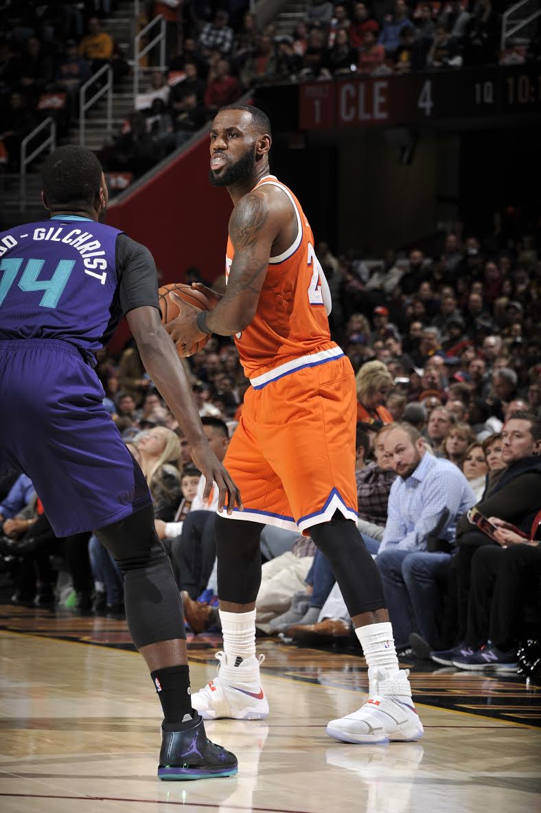 SoleWatch: LeBron James Puts Up Ridiculous Numbers in 