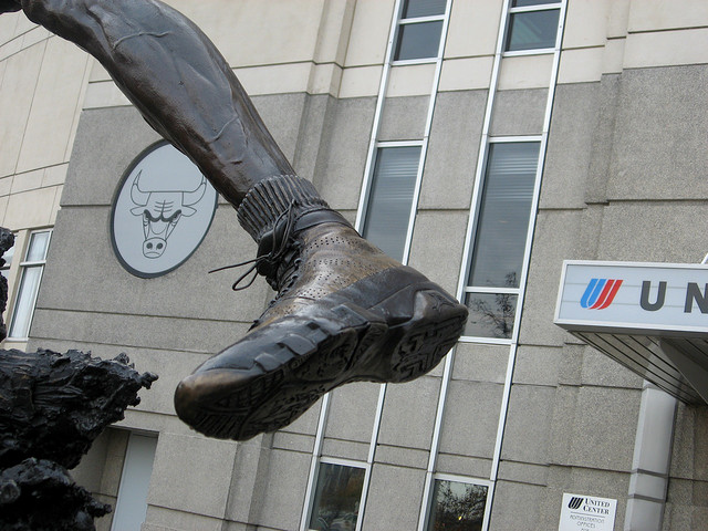 michael jordan statue