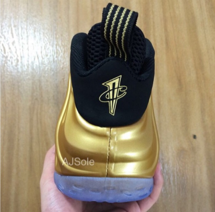 Nike Air Foamposite One Gold (3)
