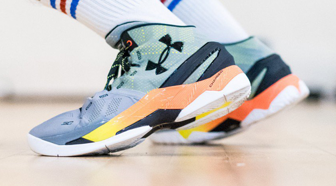 Under armour curry hot sale 2 women orange