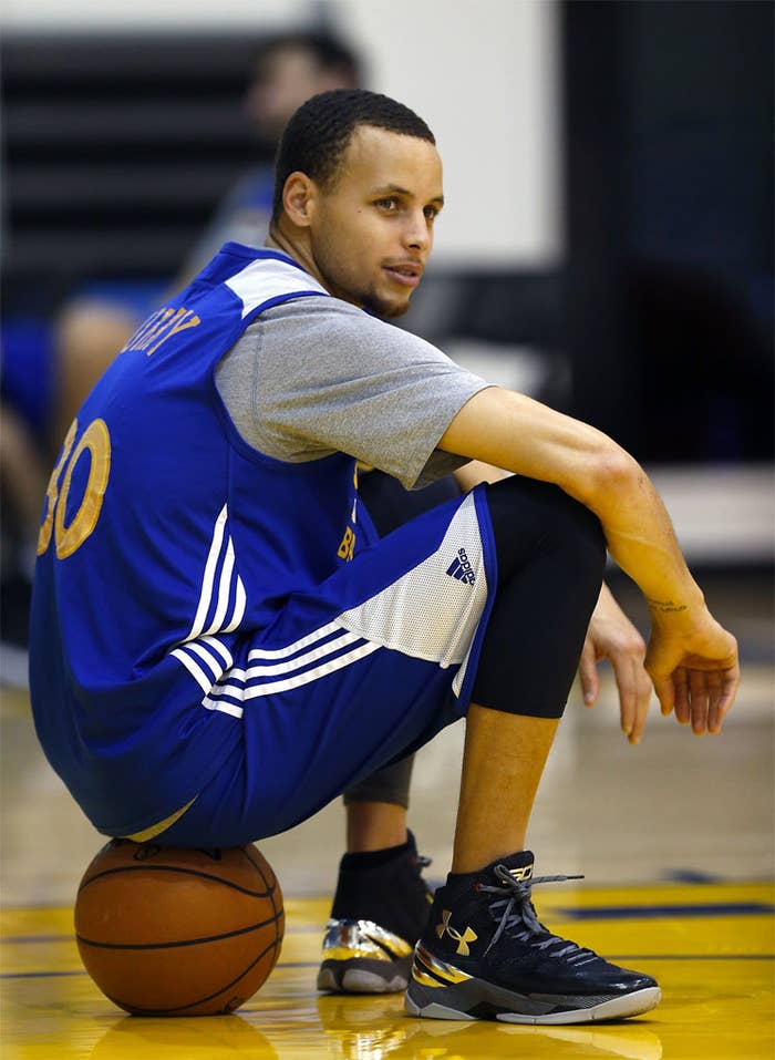 Stephen Curry wearing the Black/Silver Under Armour Curry 2 (2)