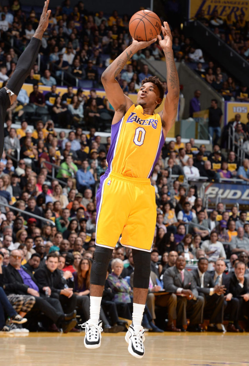 Nick Young wearing the FILA 97 Grant Hill 3 (2)