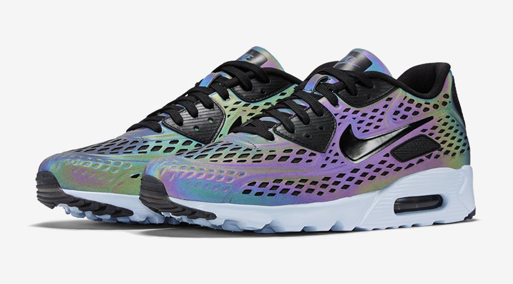 chaos Defilé begroting Nike Is Finally Releasing the Air Max 'Iridescent Pack' | Complex