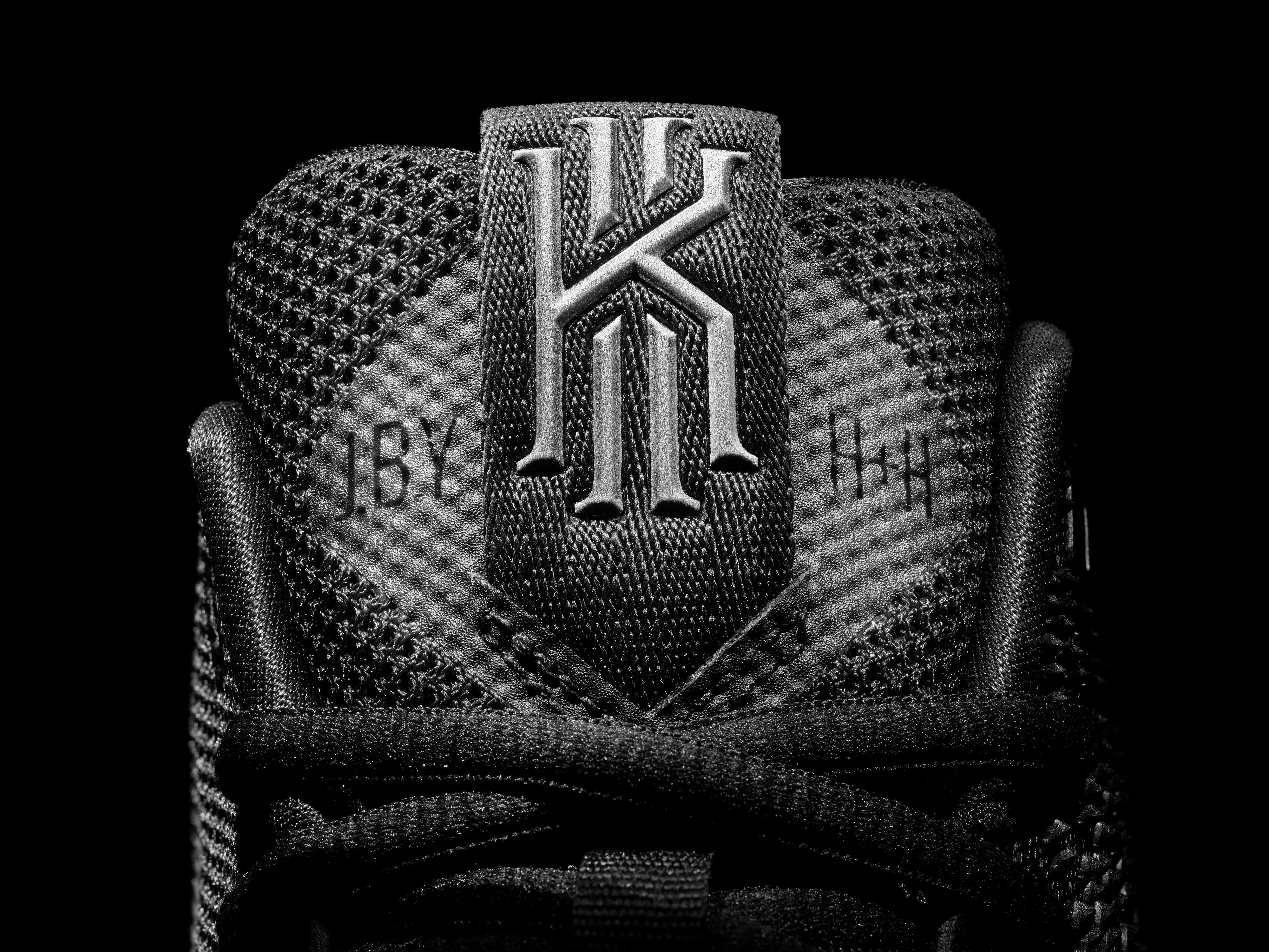 Nike Kyrie 3 Black Ice Tongue