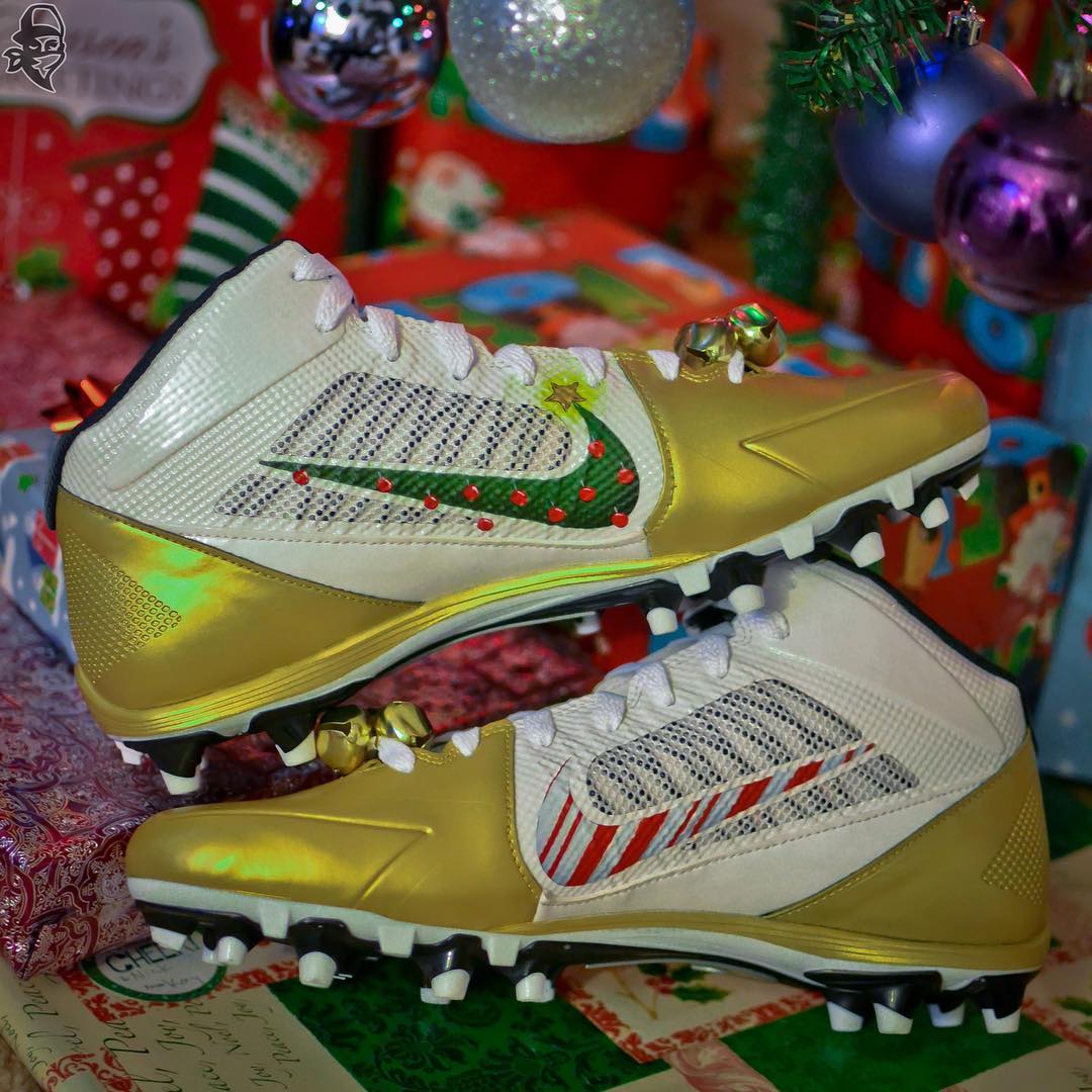 Antonio Brown Christmas Is Boomin Cleats Gold