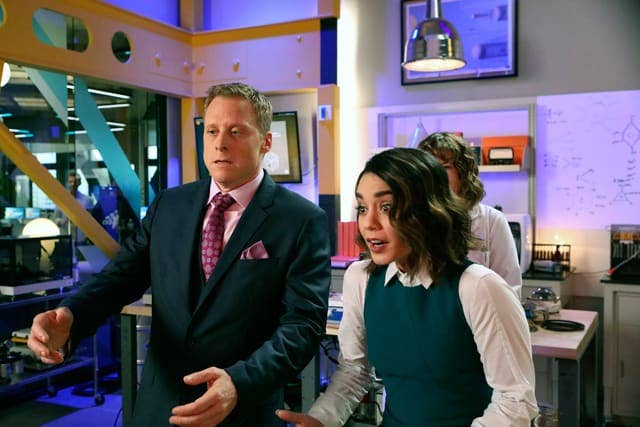 Alan Tudyk, Vanessa Hudgens, 'Powerless'
