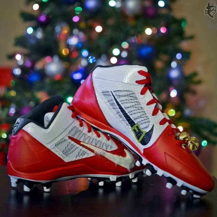 Antonio Brown Christmas Is Boomin Cleats Red