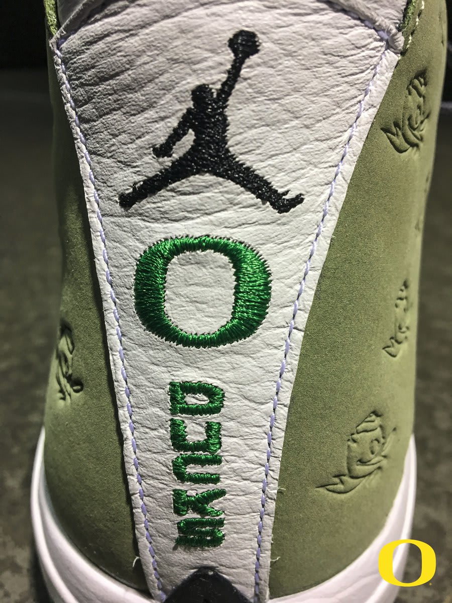 Oregon Air Jordan 14 Basketball Heel