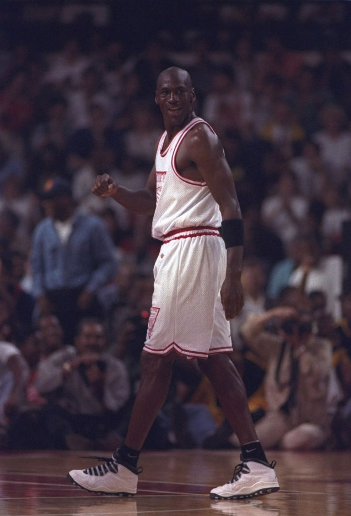 Michael Jordan Wears &#x27;Steel&#x27; Air Jordan 10 X in 1994 (4)