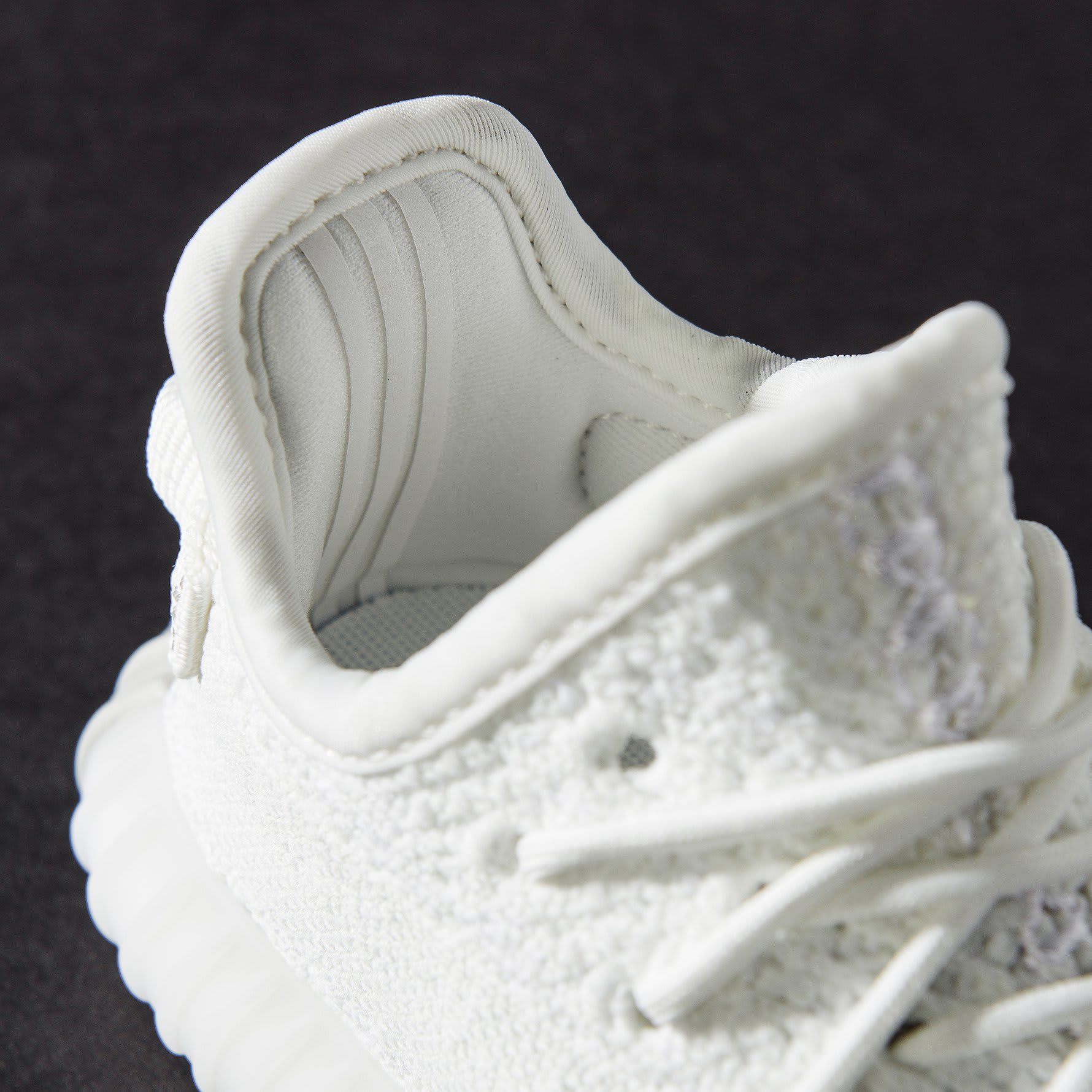 adidas Yeezy Boost 350 V2 Cream White •