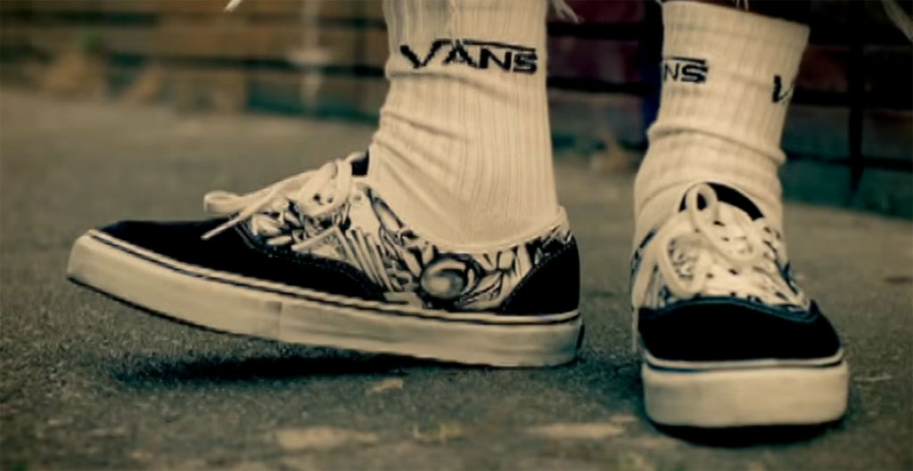 Ambassade Bedstefar Takke The 20 Most Memorable Sneaker Moments in Music Videos | Complex