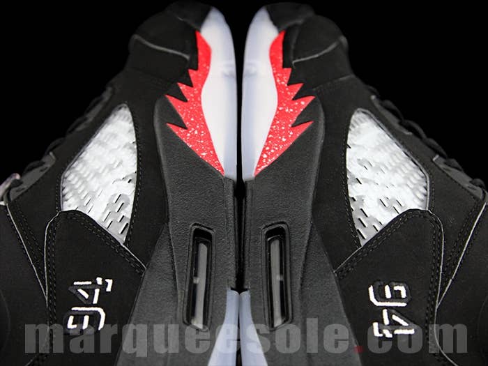 Buy Supreme x Air Jordan 5 Retro 'Black' - 824371 001