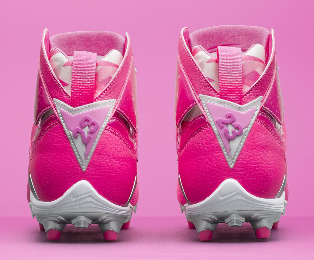 Breast cancer hotsell awareness jordans 12