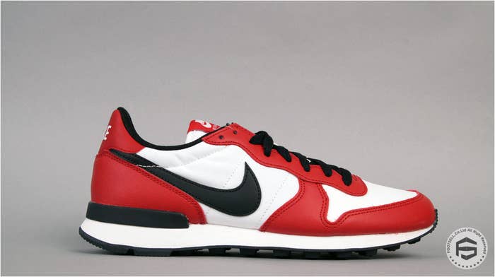 Nike Internationalist Chicago Jordan-Inspired 631754-603 (1)
