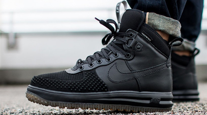 Nike duckboot black store gum