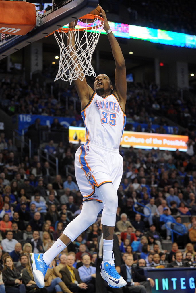 Kevin Durant wearing the Nike KD 6