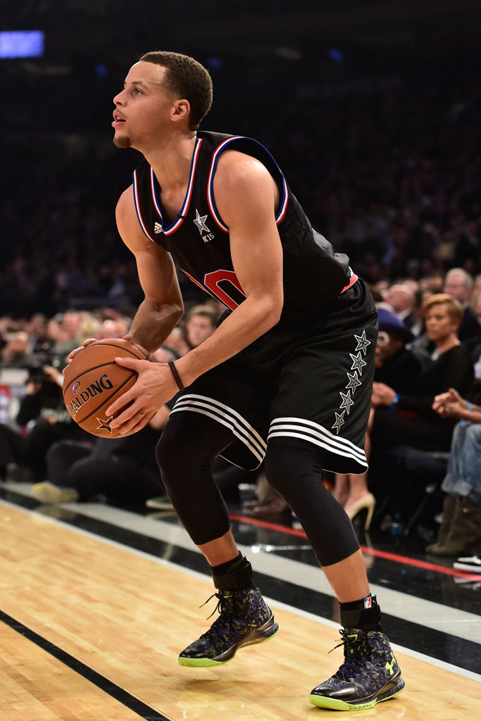Stephen Curry wearing the &#x27;Dark Matter&#x27; All-Star Under Armour Curry One (1)