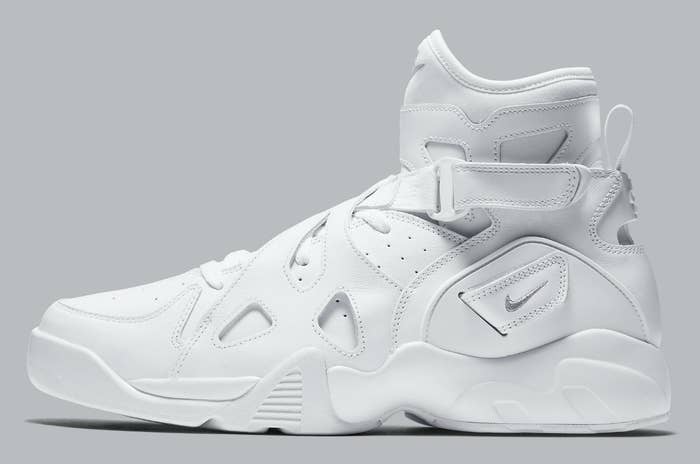 Nike Air Unlimited White Side 889013-100