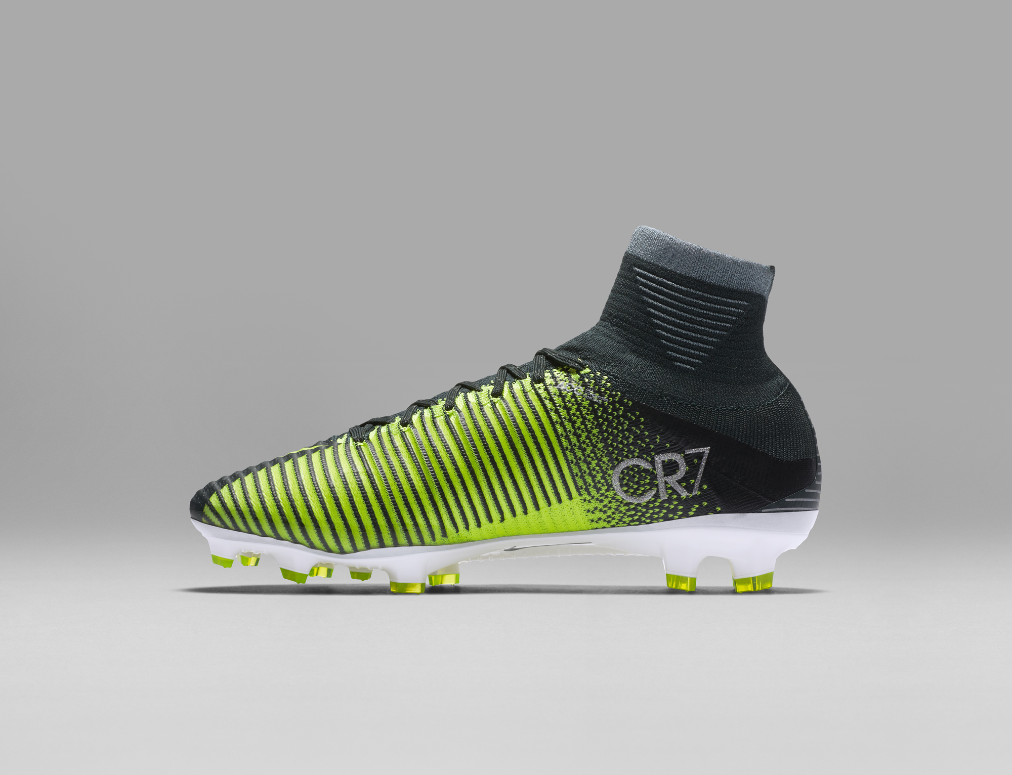 Limpiamente negro Consumir The Nike Mercurial Superfly CR7 Discovery Is Cristiano Ronaldo's New  Signature Boot | Complex