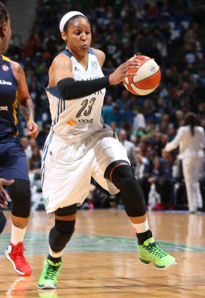 Maya Moore wearing Green Air Jordan XX9 PE for the WNBA Finals (3)
