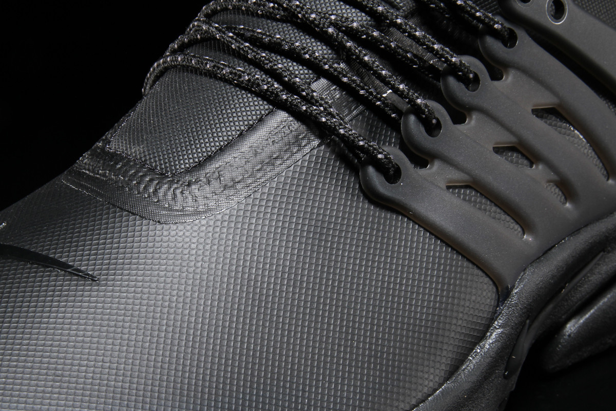 Nike Air Presto Mid Utility Triple Black Detail