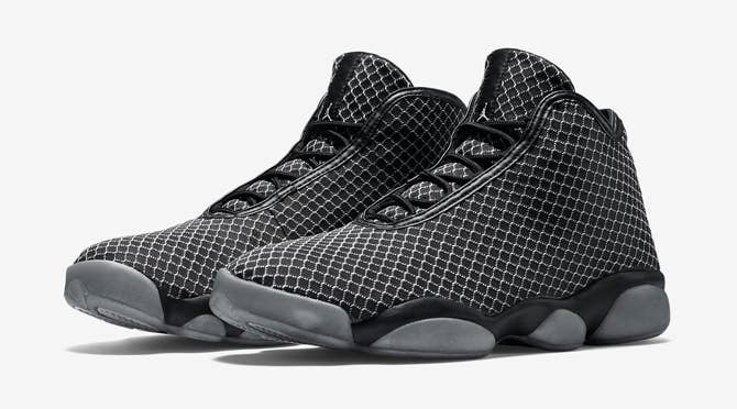 Jordan Horizon Black Grey