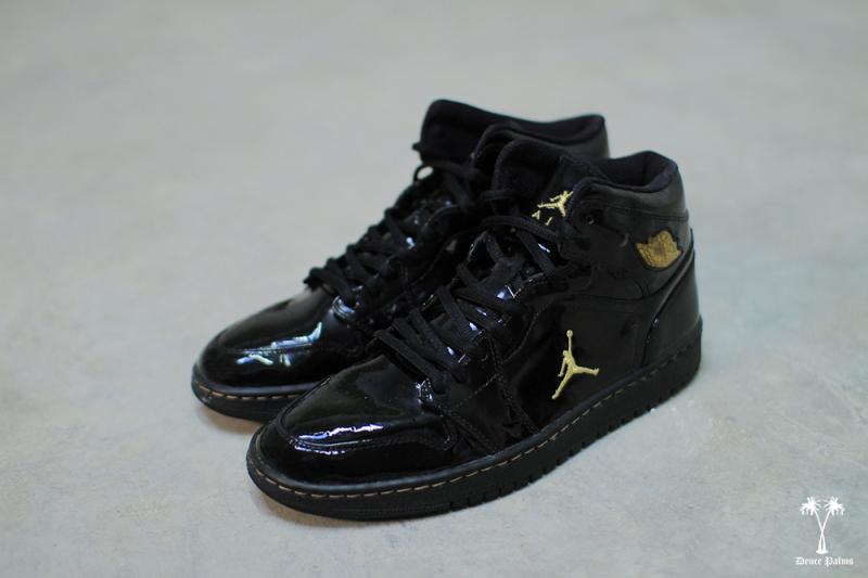 Air Jordan I 1 Black/Gold Patent Sample