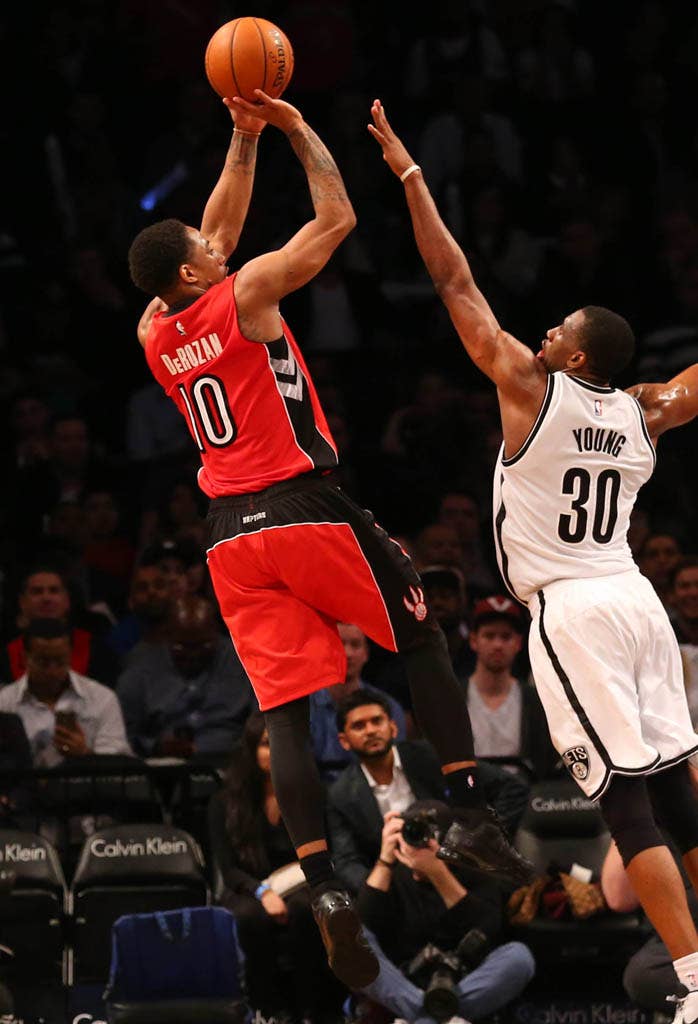 Brooklyn Nets Guard Wears Nike Kobe 6 'Grinch' - Sports