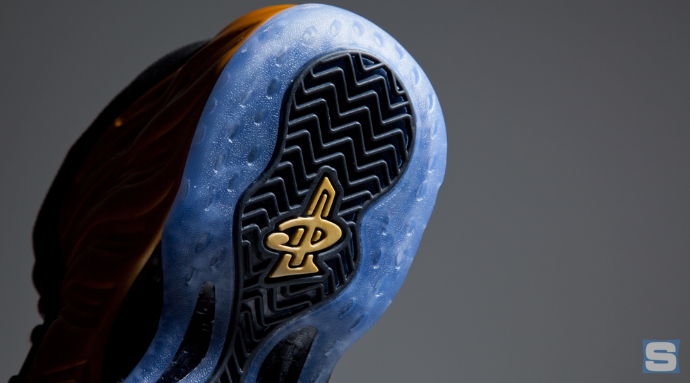 Nike Air Foamposite One Metallic Gold Outsole