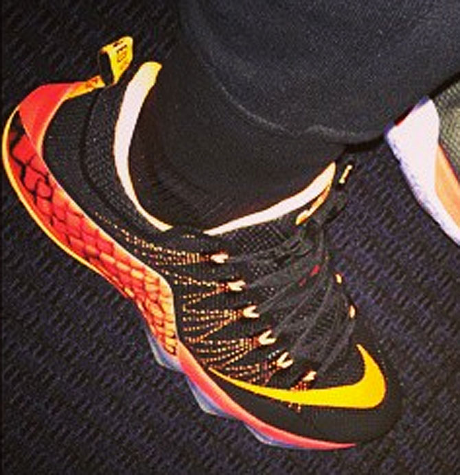 Nike LeBron XII 12 Low Black/Red-Yellow Scale (3)