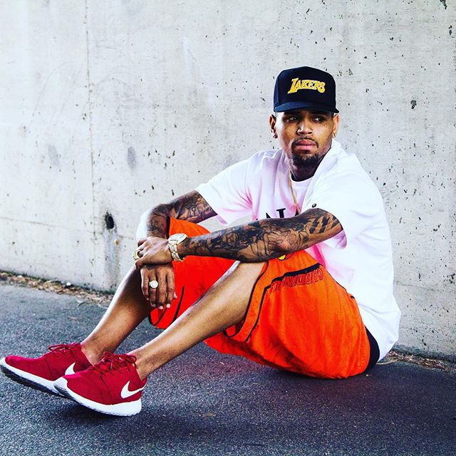 Chris Brown wearing the &#x27;Red&#x27; Nike Roshe Run