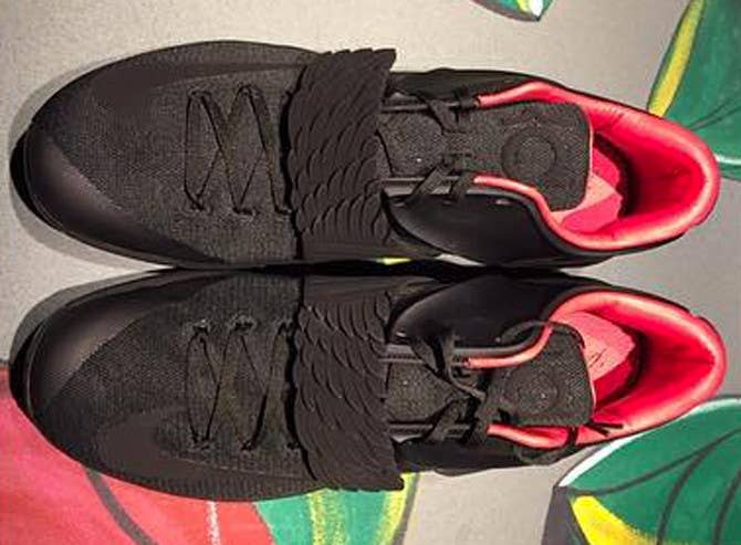 KD 7 Aunt Pearl Black