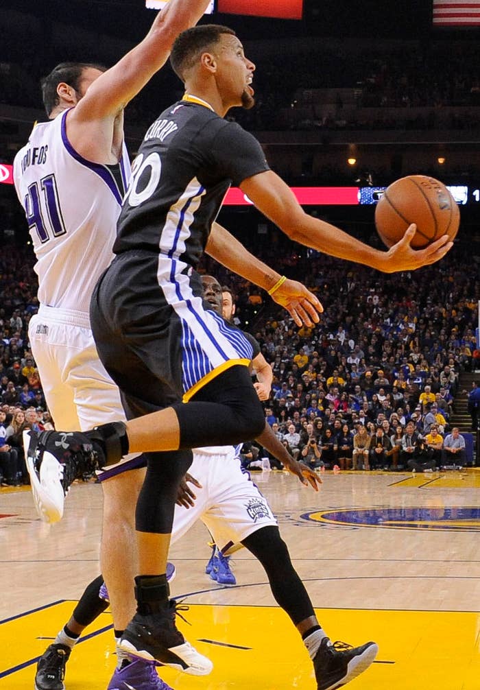 Stephen Curry wearing the &#x27;Suit &amp; Tie&#x27; Under Armour Curry Two (2)
