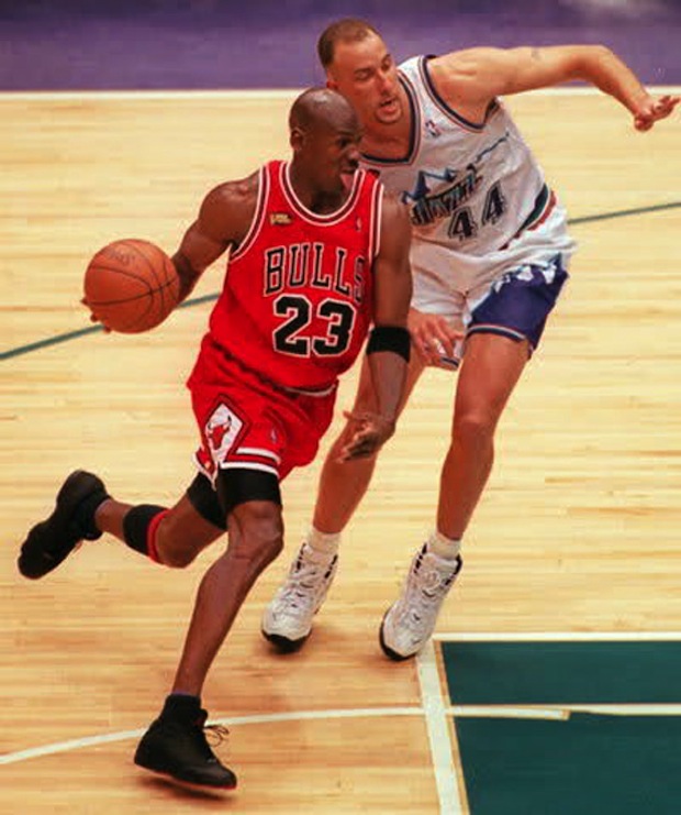 Air Jordan XIII 13 Low Black Pod Michael Jordan PE (1998)