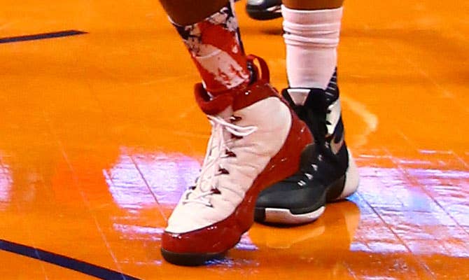 P.J. Tucker wearing Quentin Richardson&#x27;s &#x27;Clippers&#x27; Air Jordan 9 PE (2)