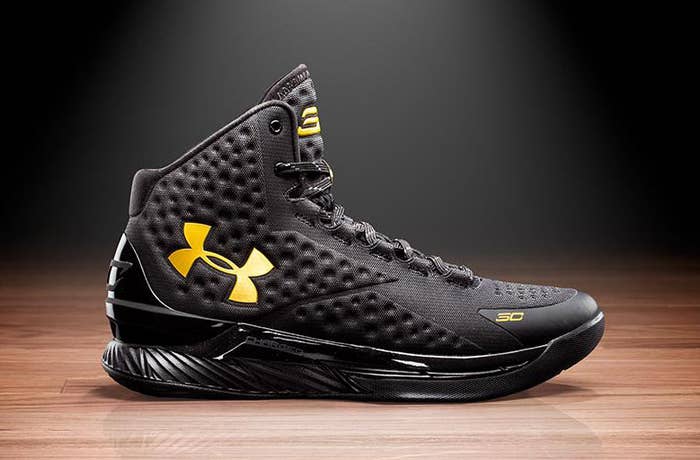 Under Armour Curry One Black &amp; Gold Banner (1)